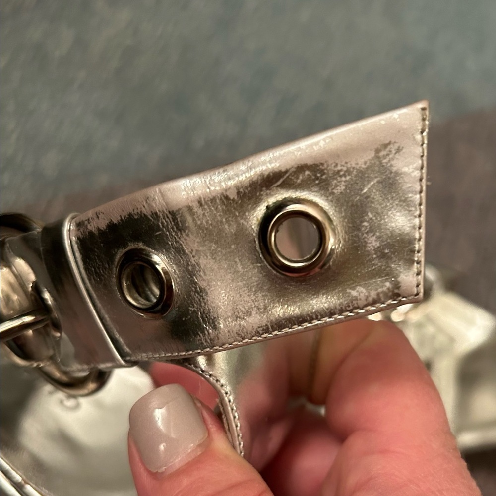 “Gucci” silver disco heels. Size 10B. 4” heels. Excellent condition! - Picture 7 of 8